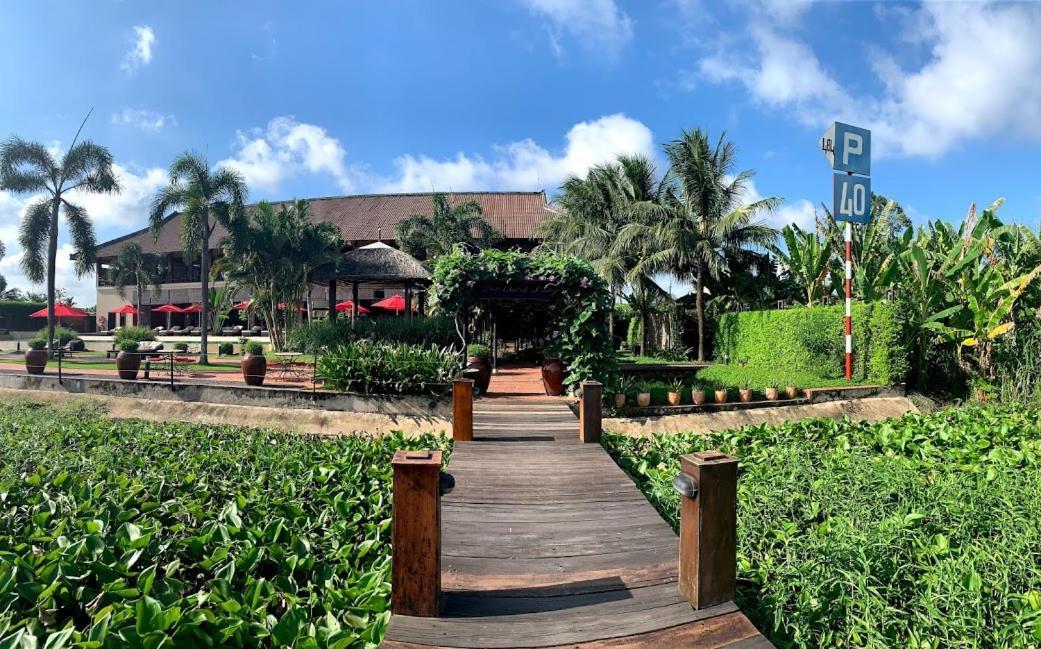 The Island Lodge My Tho Bagian luar foto