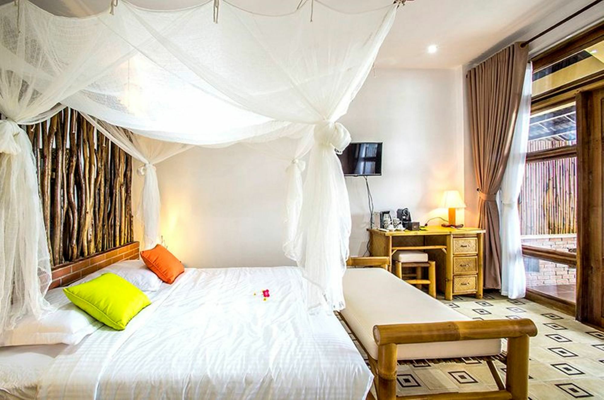 The Island Lodge My Tho Bagian luar foto